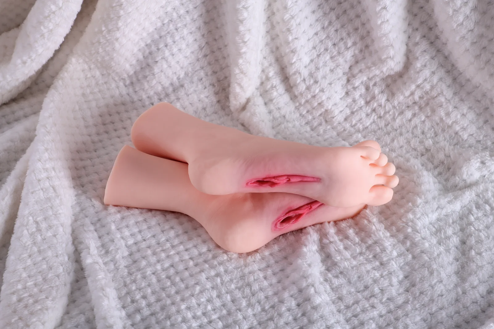MZRAI Suki Lifelike TPE Foot Masturbator with Channel | US Stock — photo 3