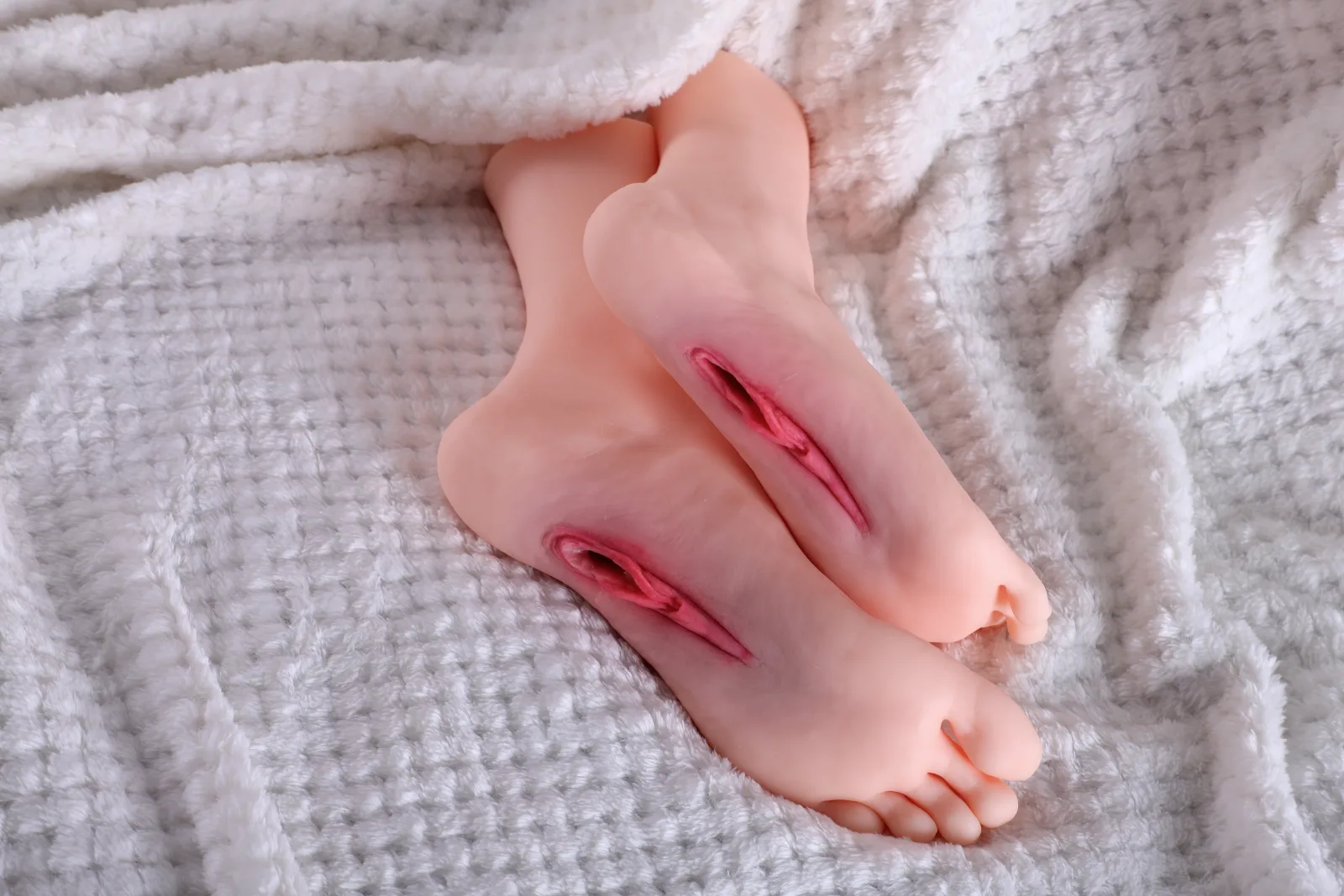 MZRAI Suki Lifelike TPE Foot Masturbator with Channel | US Stock — photo 7