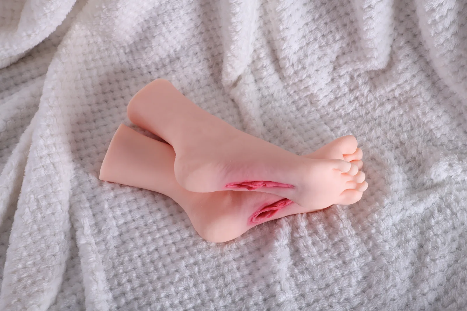 MZRAI Rena Lifelike TPE Foot Masturbator with Channel | US Stock — photo 8